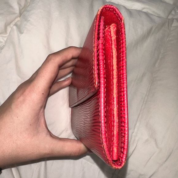 Louis Vuitton Epi Long Wallet - Picture 4 of 10